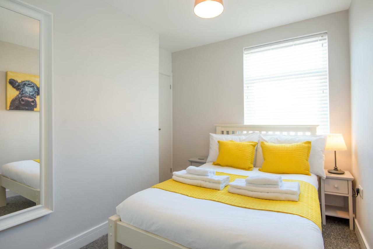 Morley Cottage - Modern 3 Bedroom, 2 Bathroom House With Garden In Southsea, Портсмът Екстериор снимка