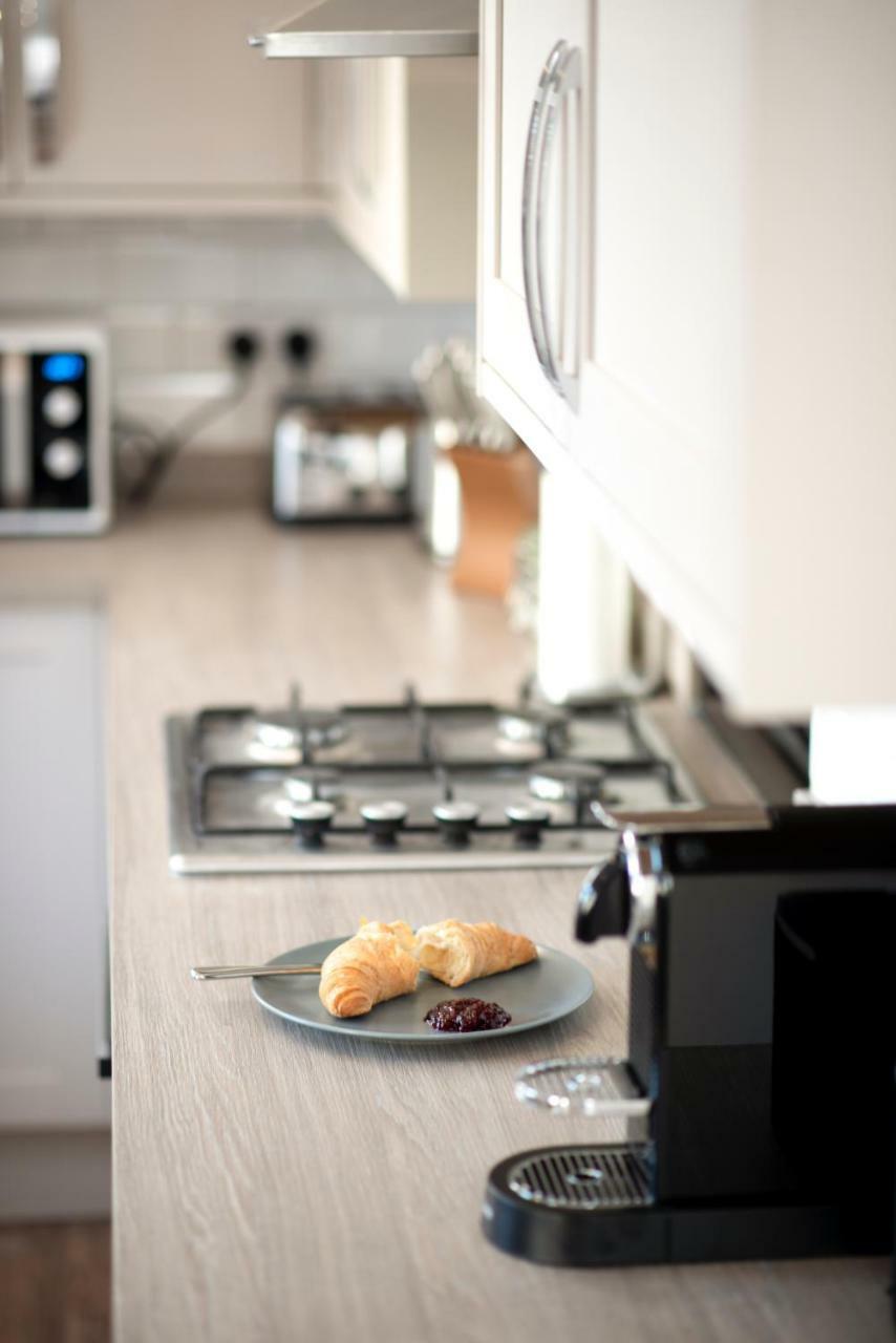 Morley Cottage - Modern 3 Bedroom, 2 Bathroom House With Garden In Southsea, Портсмът Екстериор снимка