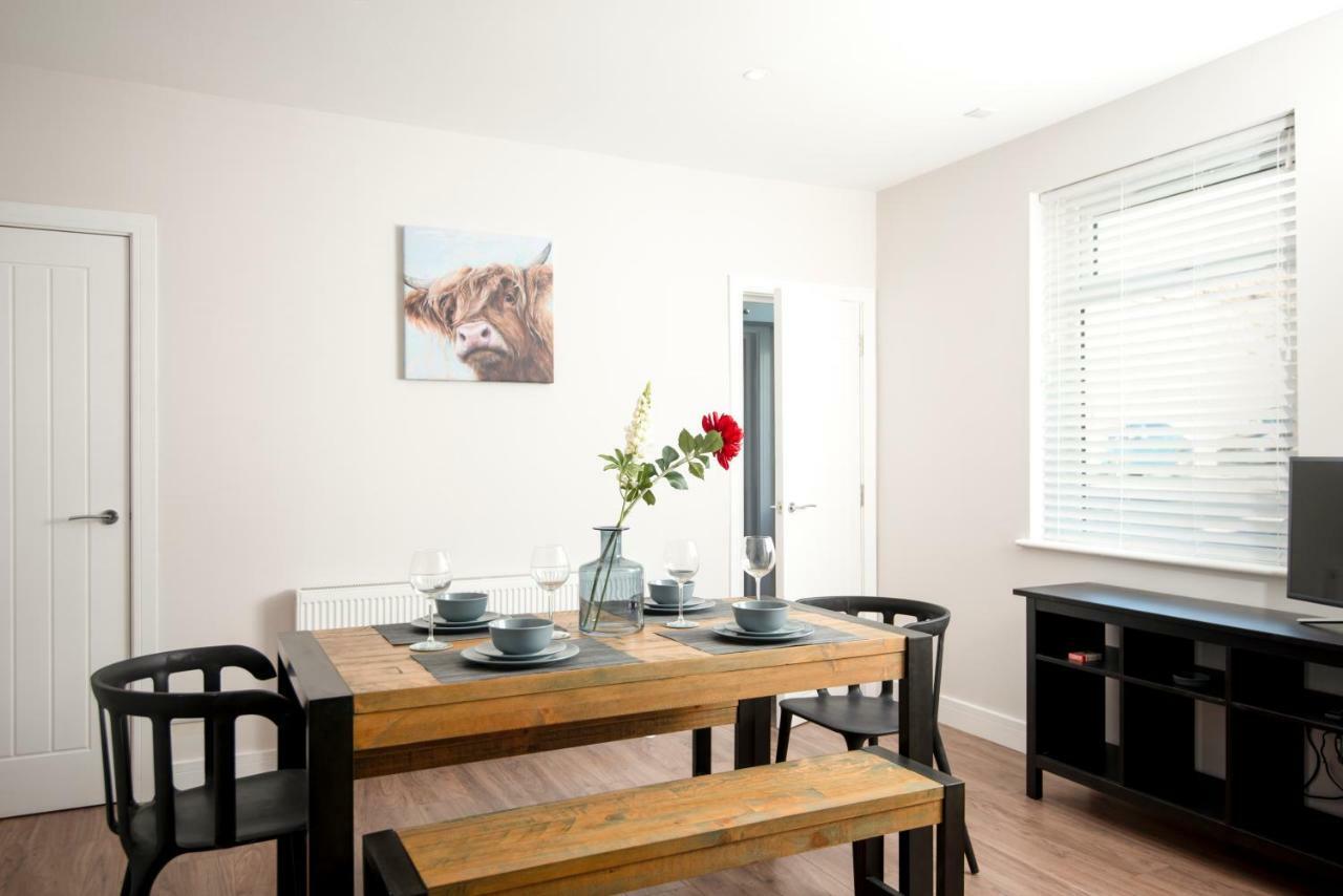 Morley Cottage - Modern 3 Bedroom, 2 Bathroom House With Garden In Southsea, Портсмът Екстериор снимка